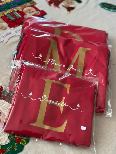 Pijamas y sudaderas navideñas